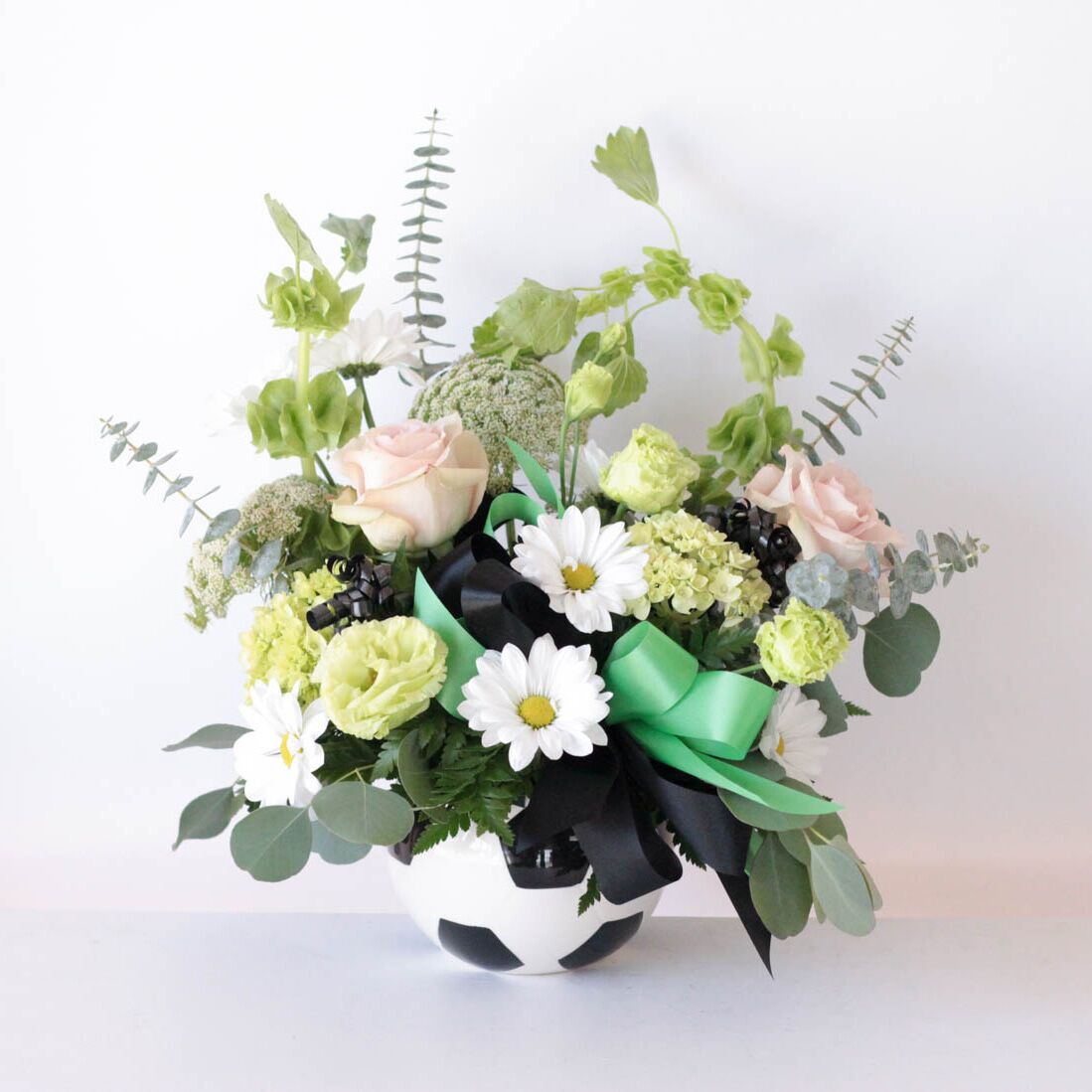 ¡Verde! ¡Listos! Floral Arrangement