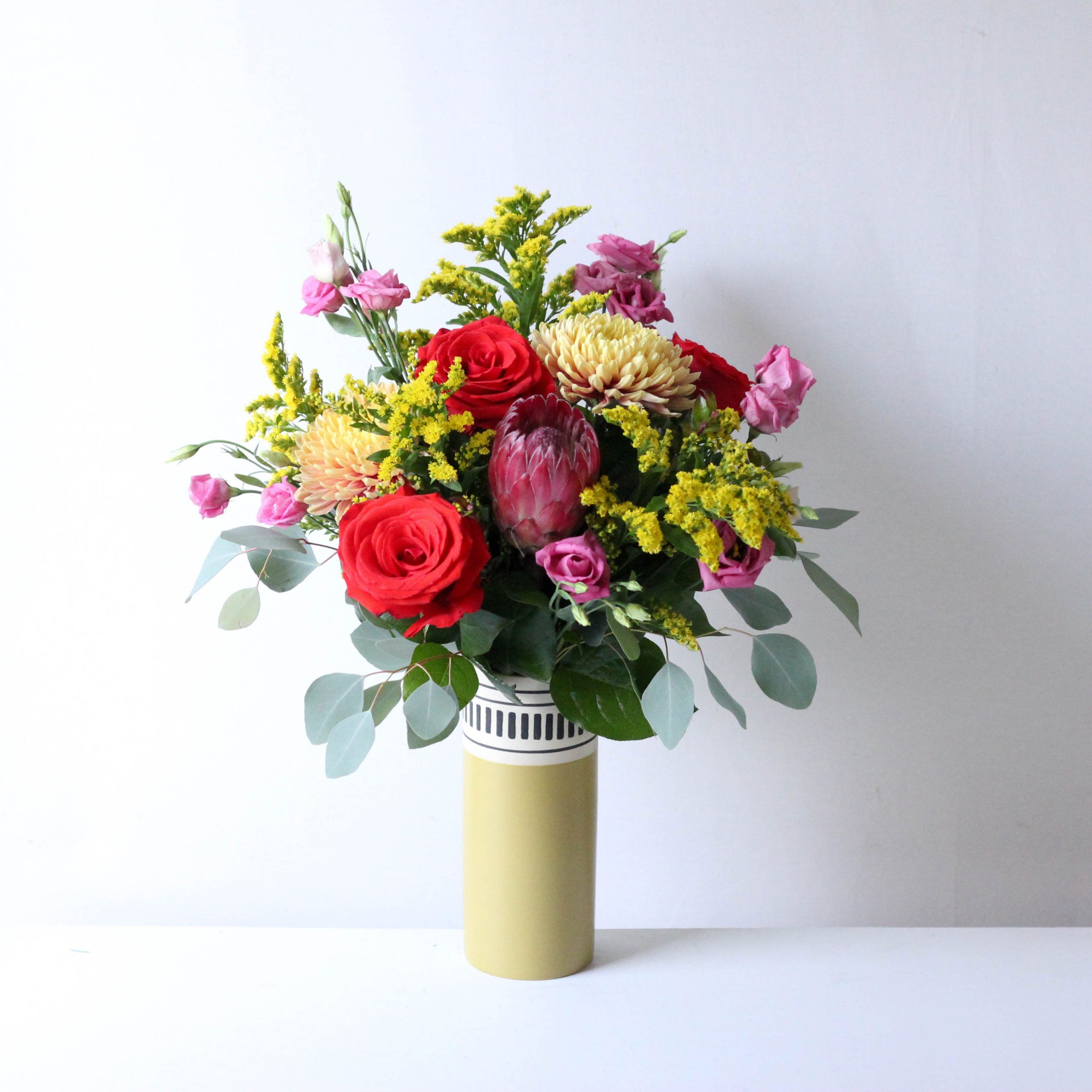 Crocodile Hunter (OUT) X