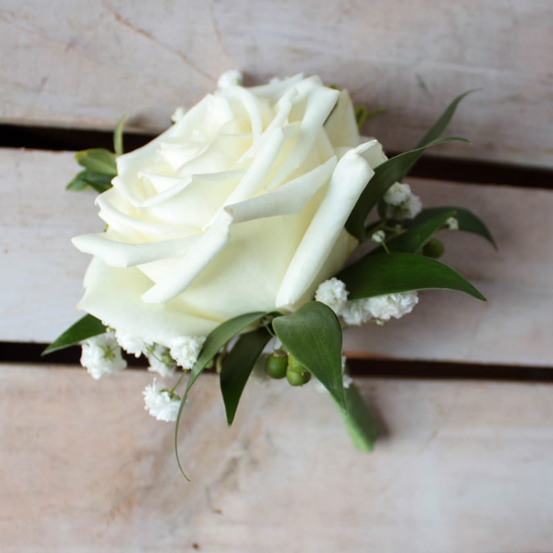 Boutonniere: Single Rose OUT